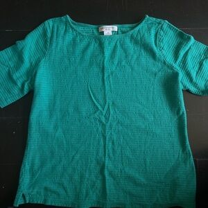 Liz Claiborne Green Ribbed Sleeve T-Shirt